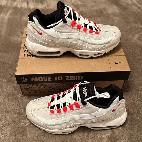 New mens size 10.5 Nike Air Max 95 SE Limited Edition Nike Air Max 95 OG Wolf Grey HM8755-002 Size 10.5 | eBay main image 3